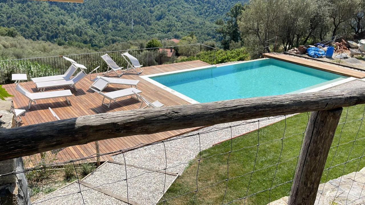 Agriturismo La Burlanda Фосдиново Екстериор снимка