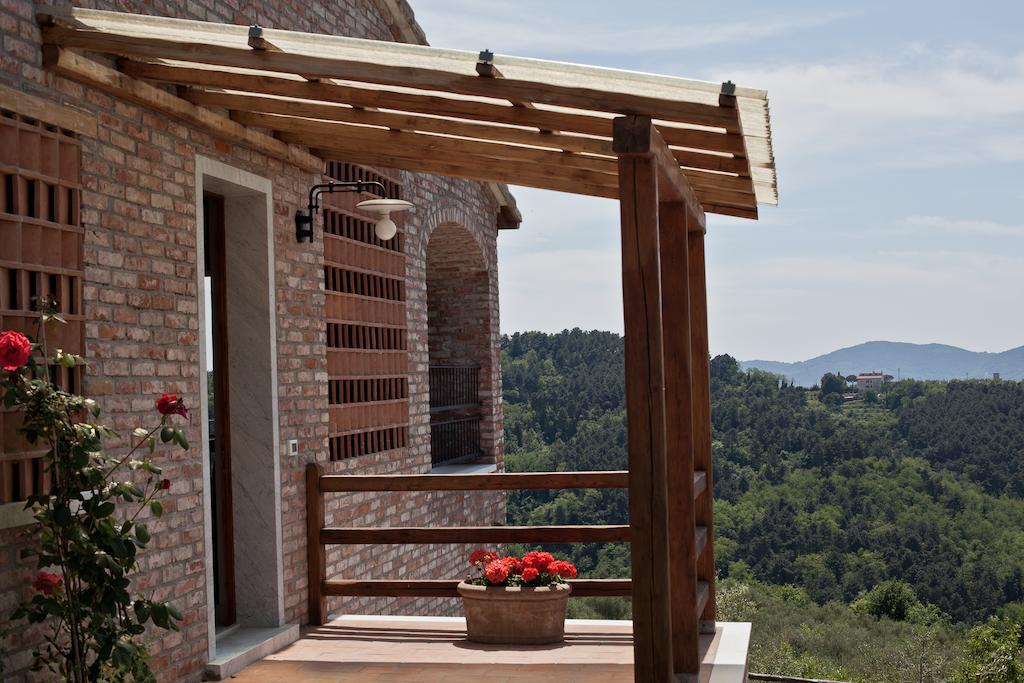 Agriturismo La Burlanda Фосдиново Екстериор снимка