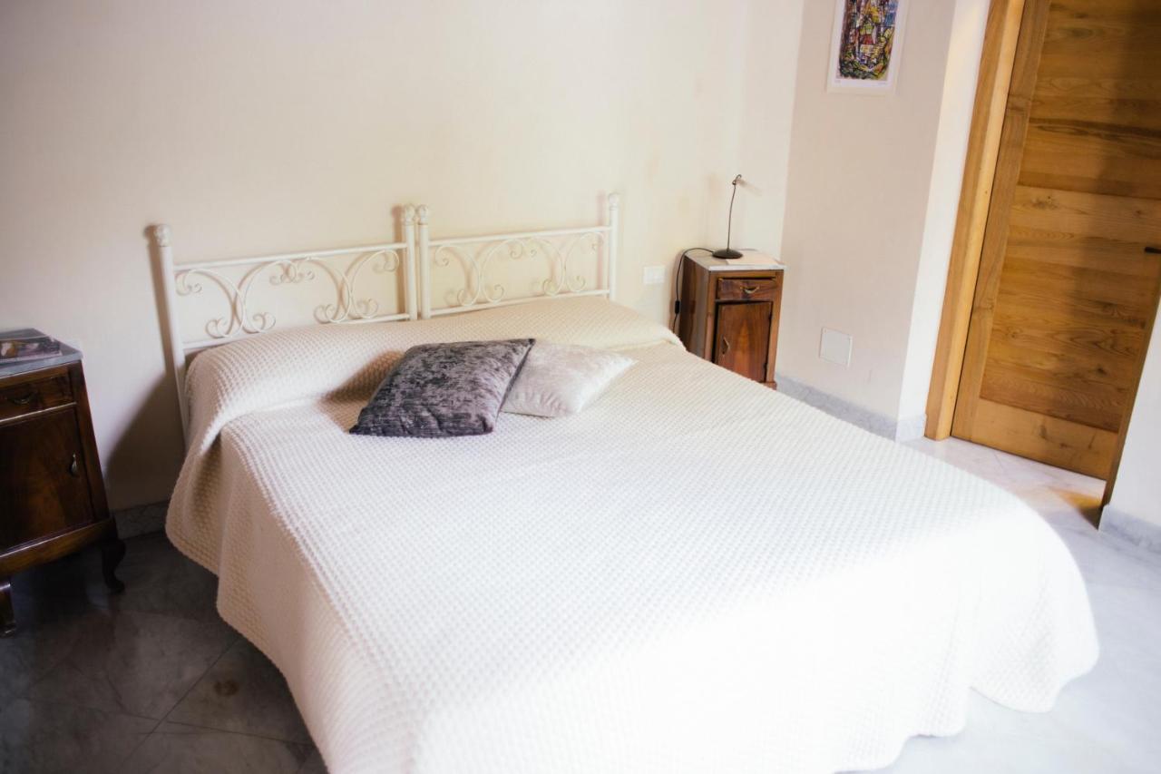 Agriturismo La Burlanda Фосдиново Екстериор снимка